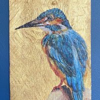 ijsvogel, kleurpotlood op geschilderde achtergrond basis hout
Love over gold part I